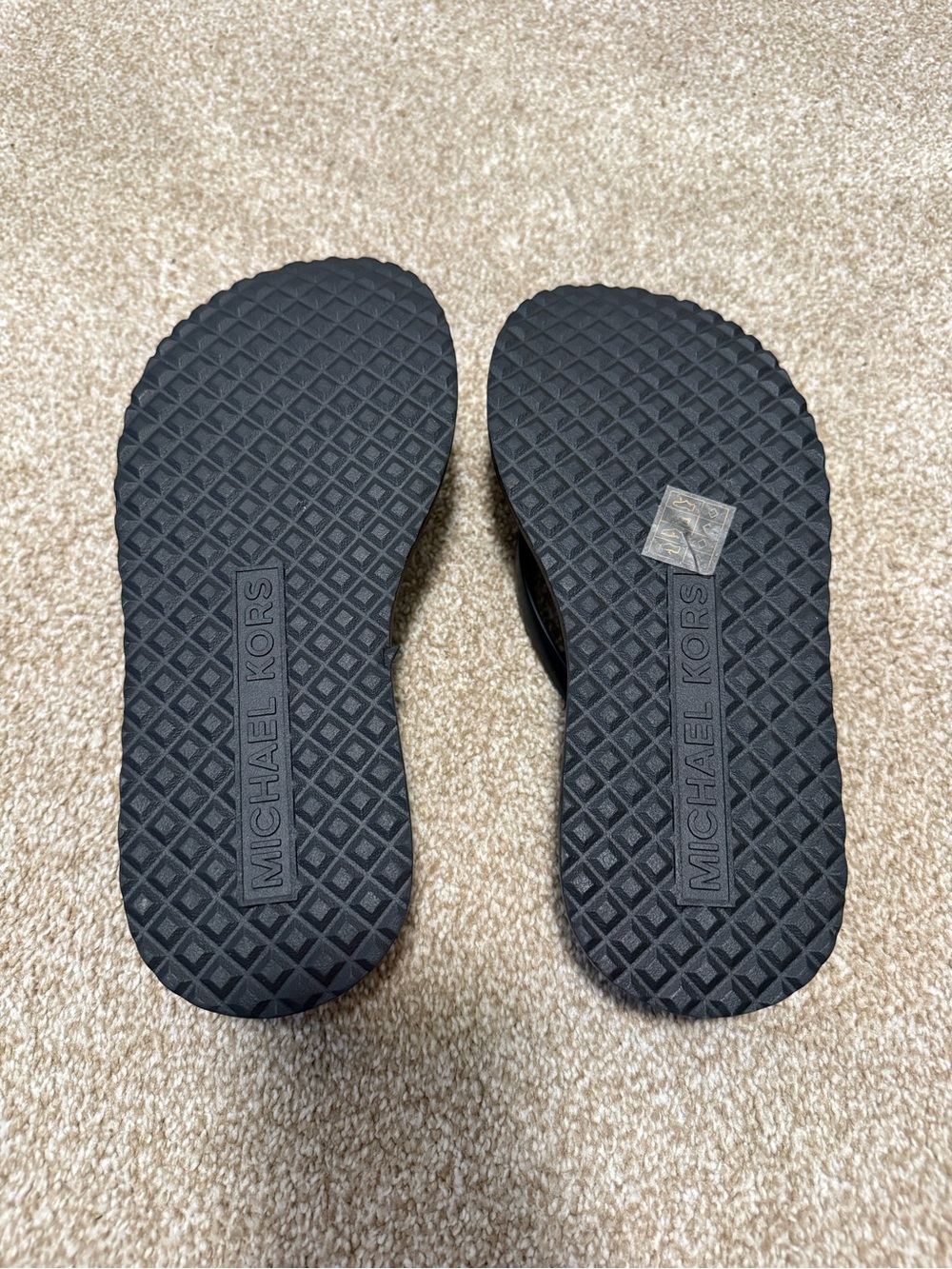 Michael Kors Black Platform Flip Flops - Picture 2 of 2